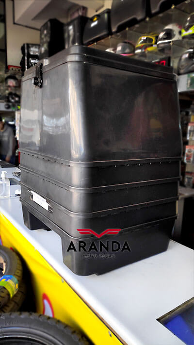 Caixa para Moto PVC - Aranda Motos Londrina - PR.