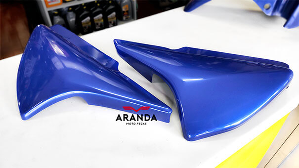 Carenagem de Moto - Tampa Lateral Titan 150 - 2004 a 2008.