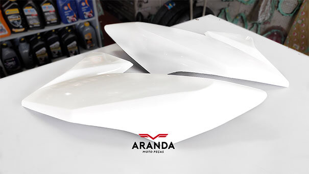 Carenagem de Moto - Tampa Lateral Titan 160 2016 a 2021.